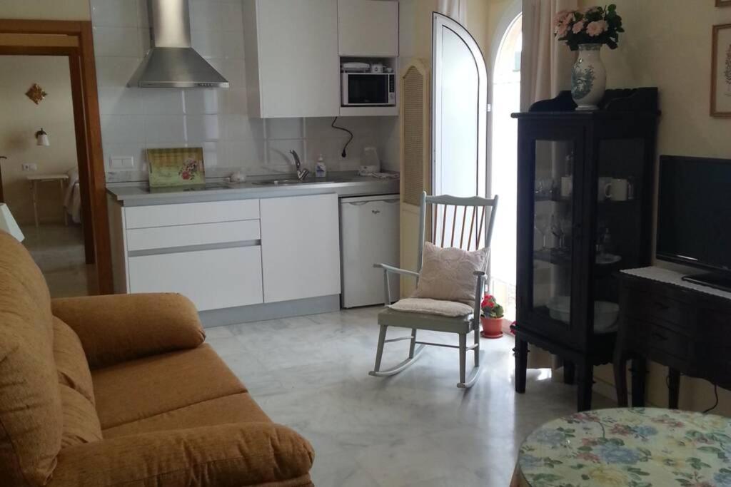 Apartamento clásico, cerca a Jardines de Murillo Sevilha Exterior foto